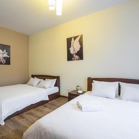 Аpartments In The Center Apartment Lviv Exterior photo