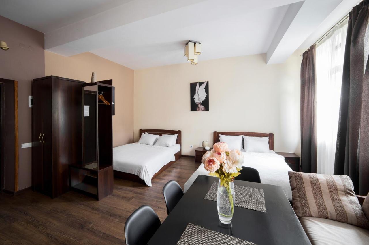 Аpartments In The Center Apartment Lviv Exterior photo